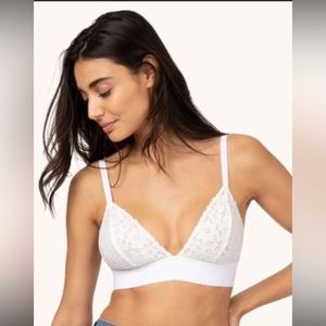Lively lace white bralette